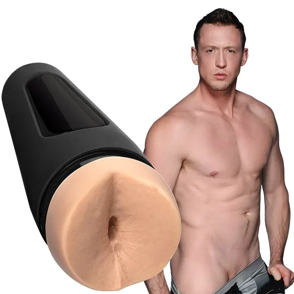 Man Squeeze – Pierce Paris