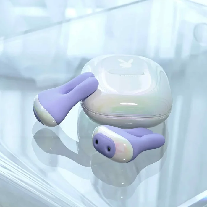 Playboy In a Pinch Vibrating Nipple Clamps