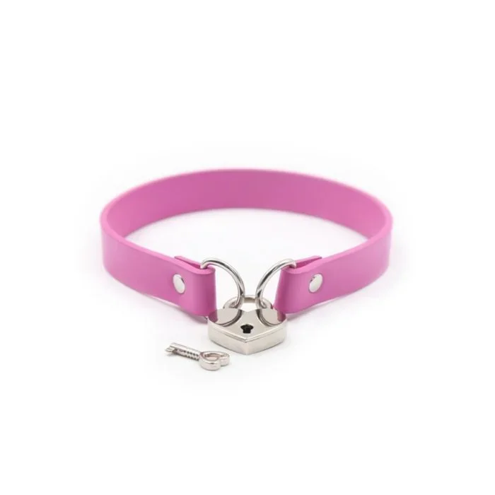 Ple’sur PVC Collar With Heart Lock & Key