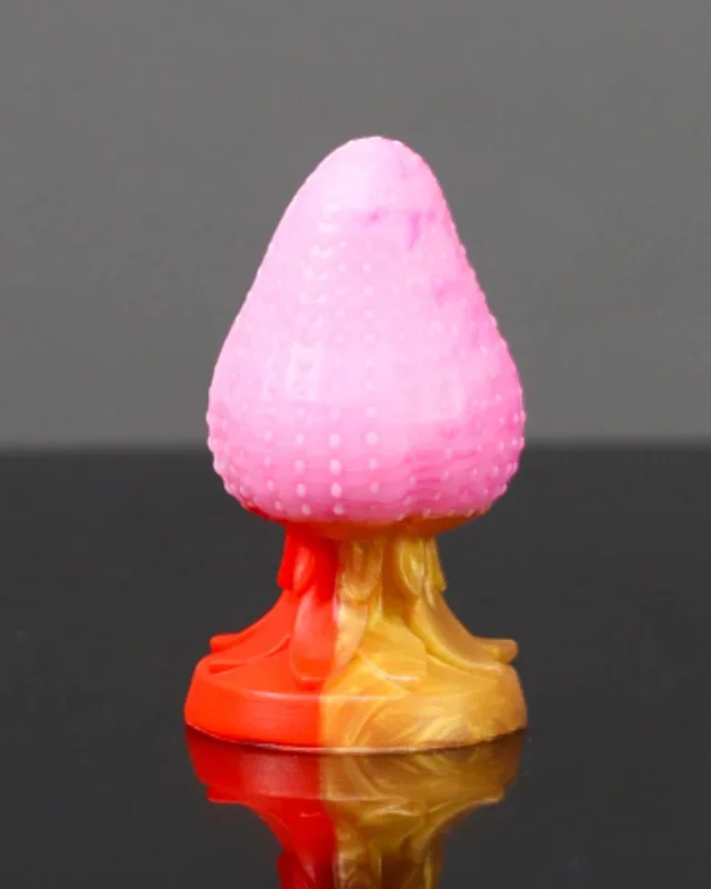 Strawberry Plug – Extra Small, Soft Shaft/Medium Base